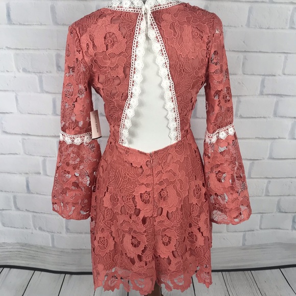 Alexia Admor Ruffled Long Sleeve Lace Dress (S)NWT - Picture 3 of 8
